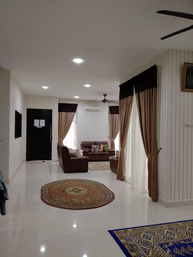 Juniper Homestay Putrajaya Presint 11 Стая снимка